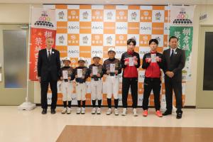 11.28　激励金交付式(2)